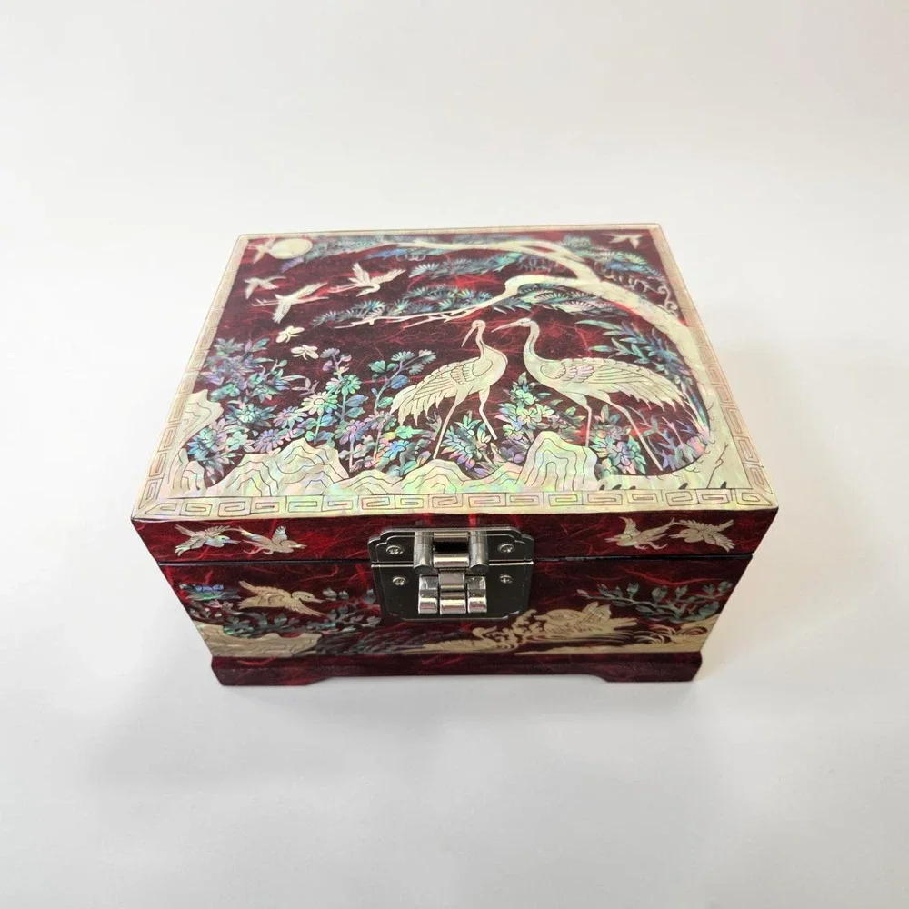 Korean Najeon Chilgi Lacquer Jewelry/Music Box With Mother Of Pearl Crane Motif